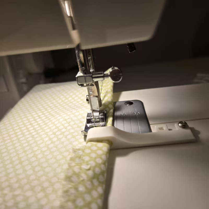 1pc Heavy-Duty Sewing Machine  - Home Bargains review and price